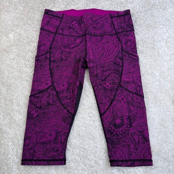 Lululemon Outrun Crop Purple Mesh Paisley Print - Picture 2 of 12